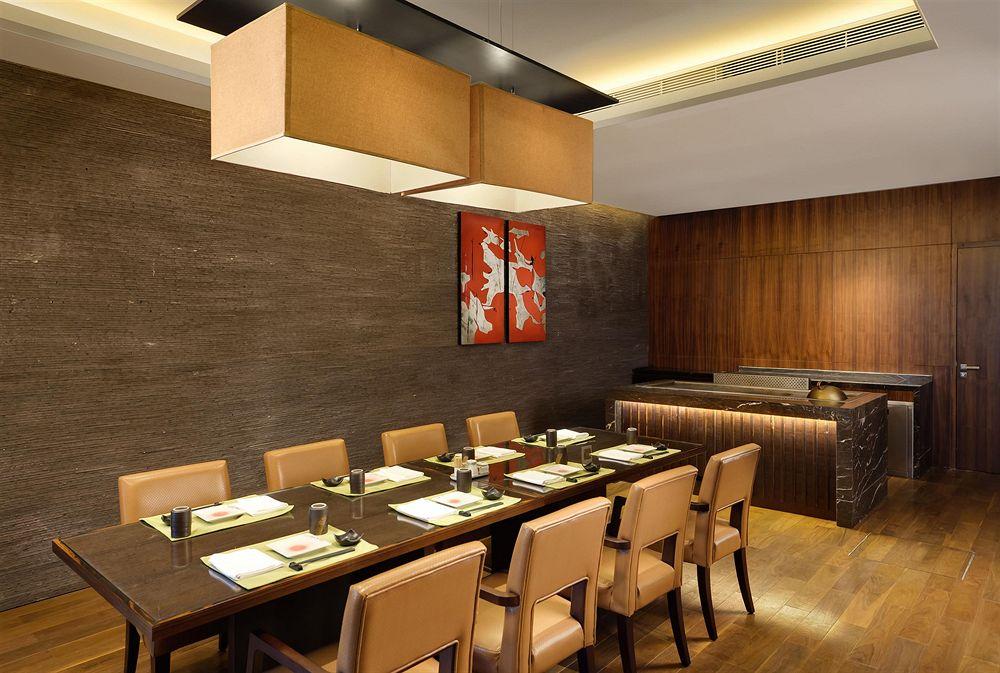Sheraton Changchun Jingyuetan Hotel Exterior foto