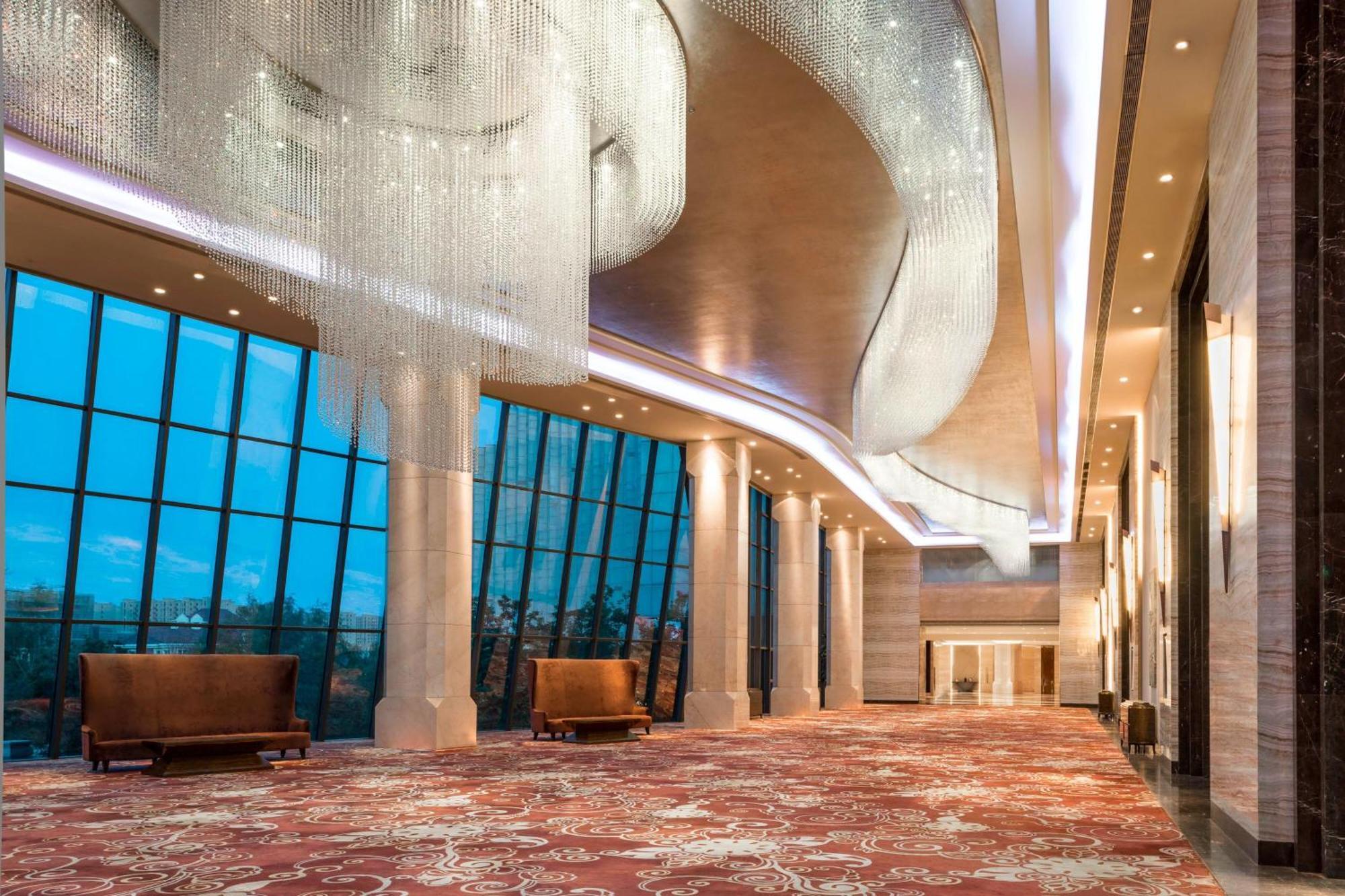 Sheraton Changchun Jingyuetan Hotel Exterior foto