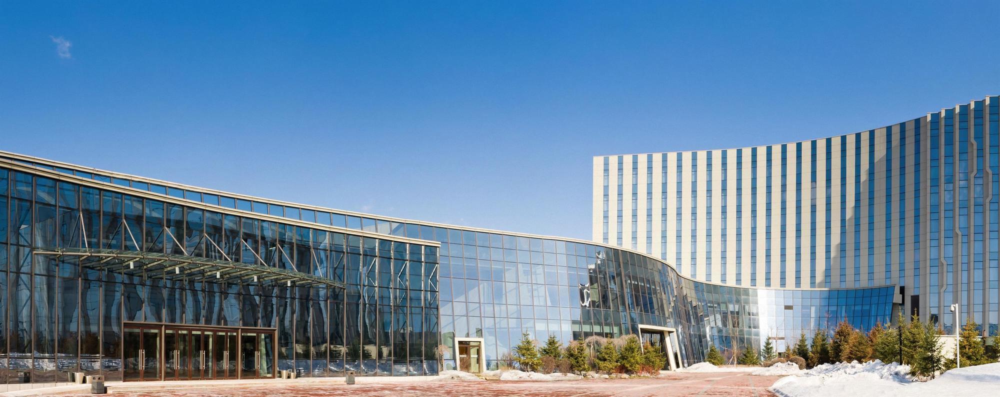 Sheraton Changchun Jingyuetan Hotel Exterior foto