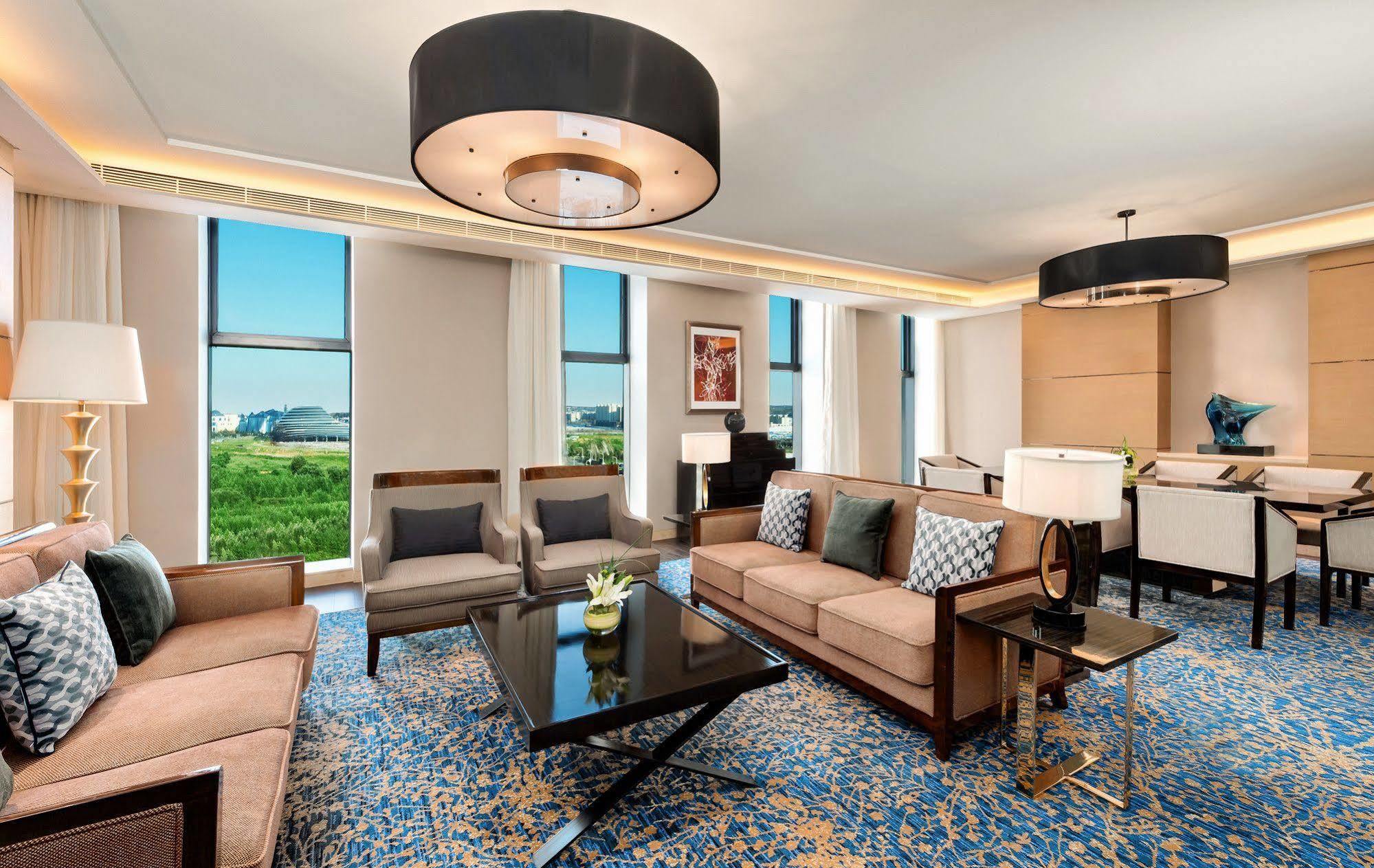 Sheraton Changchun Jingyuetan Hotel Exterior foto