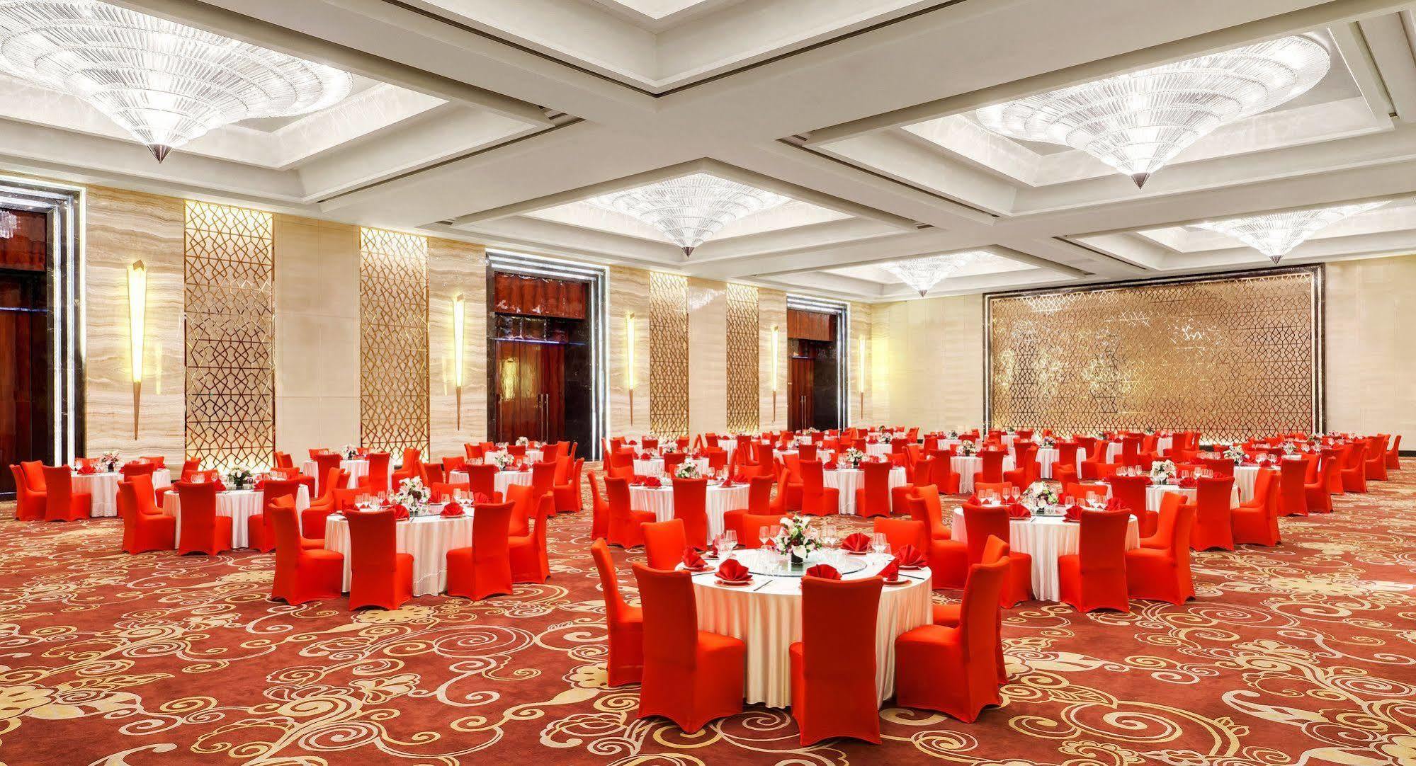 Sheraton Changchun Jingyuetan Hotel Exterior foto